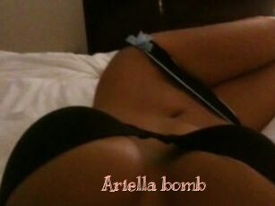 Ariella_bomb