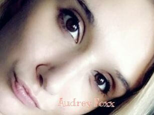 Audrey_Foxx