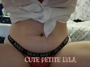 CUTE_PETITE_LYLA