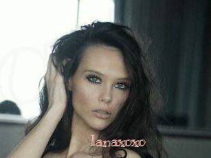 Ianaxoxo
