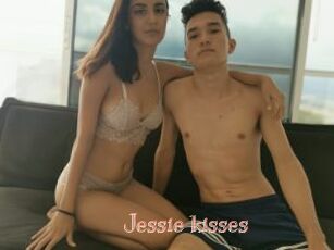 Jessie_kisses