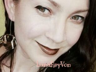 LunaReyVon