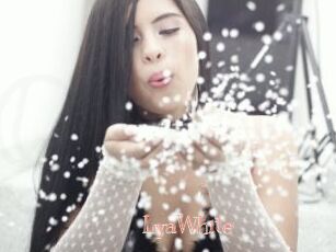 LyaWhite