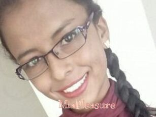 Mia_Pleasure