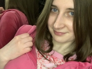 Nika_white