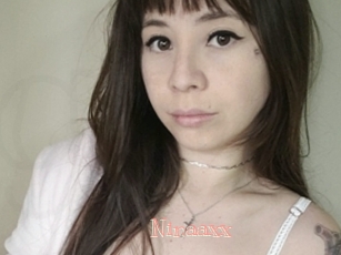 Ninaaxx