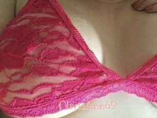 Olivia_Ann_69