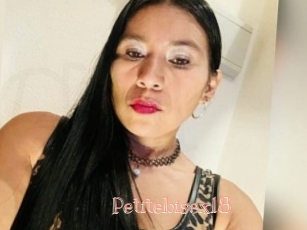Petitebisex18