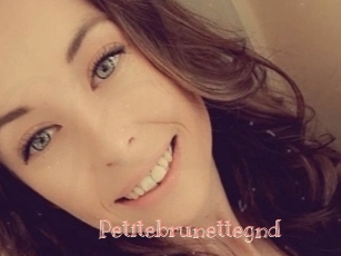 Petitebrunettegnd