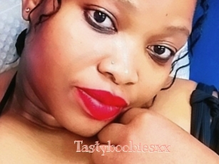 Tastyboobiesxx