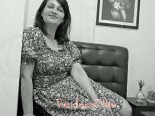 VandanaOllie