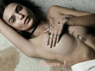 Vannee_J